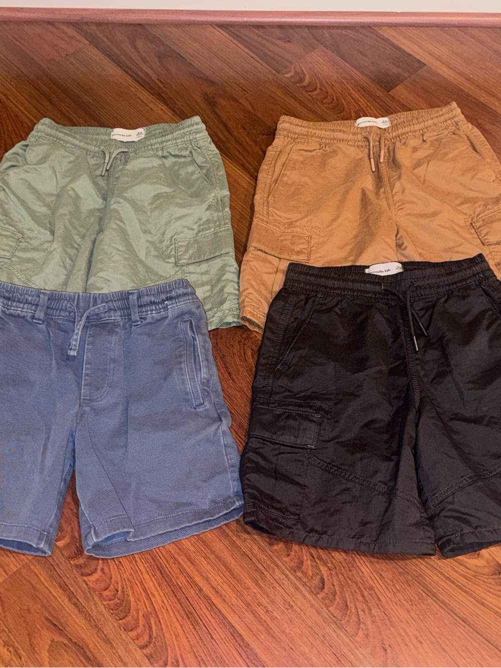 Abercrombie Kids Cargo Chino Shorts Size 9/10 Blue Black Green Beige Tan Nike